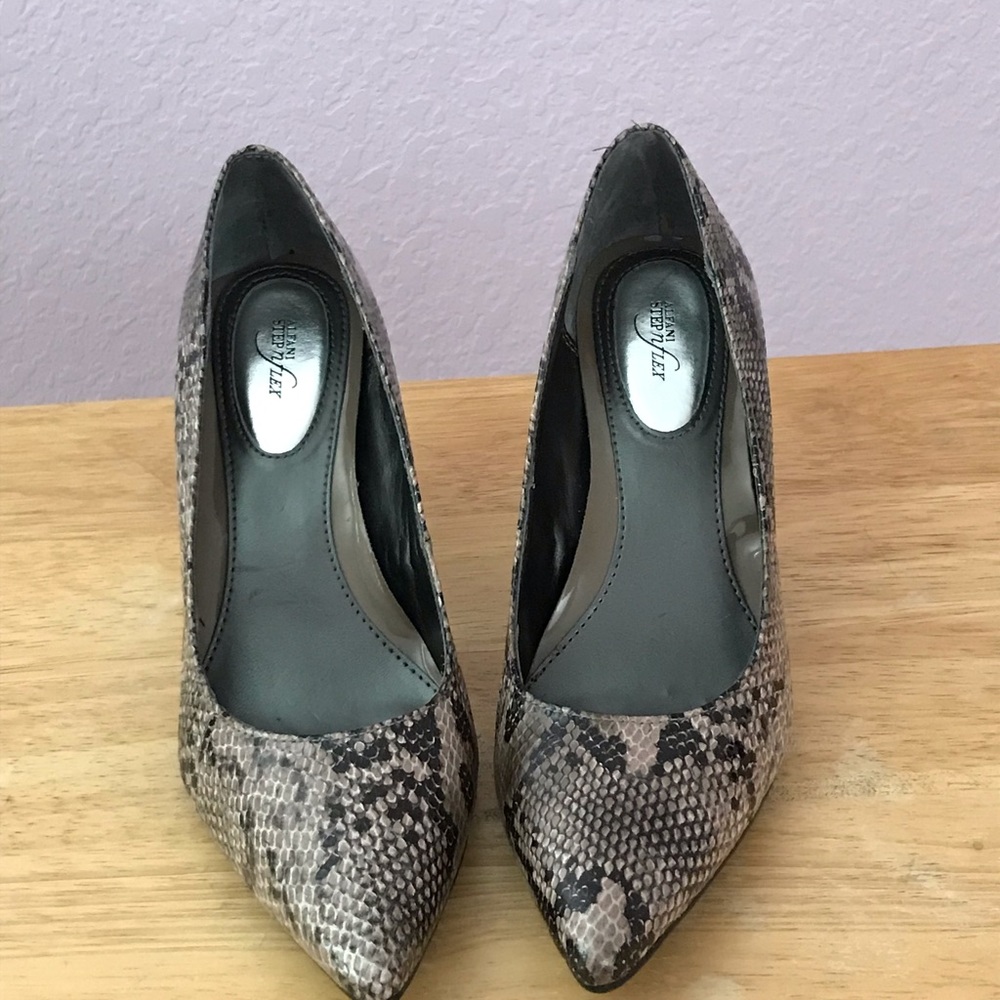 Like New ! Alfani Step n Flex Heels